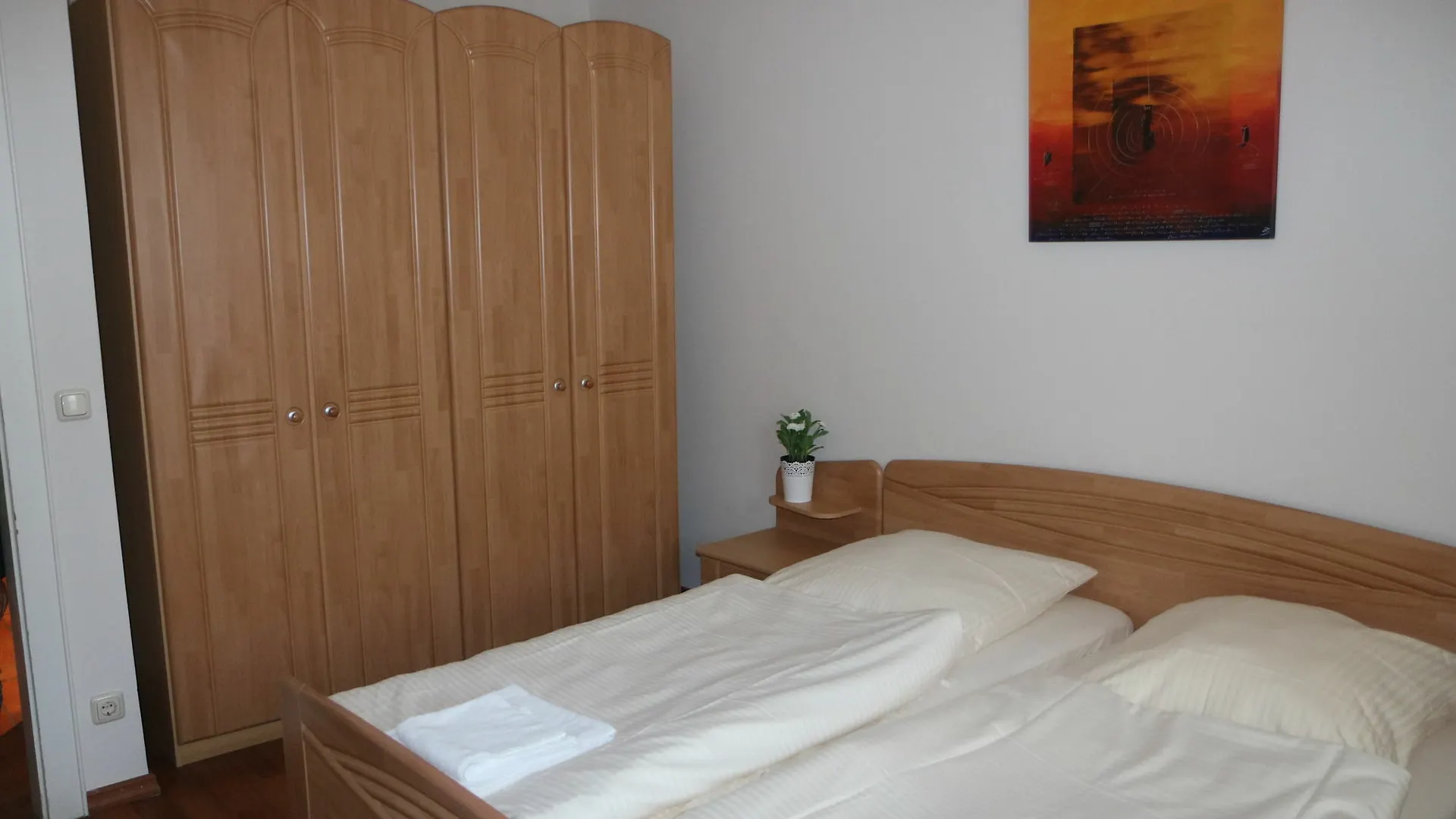 הנובר Ostercityhotel 3*,